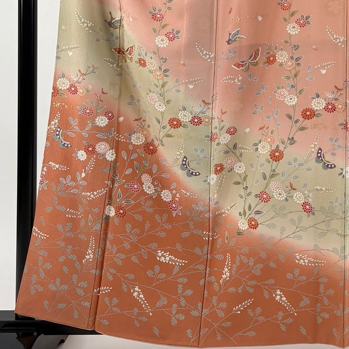 訪問着 身丈161 cm 裄丈64 M 袷 蝶 草花 金糸 金彩 ピンク 正絹 秀品