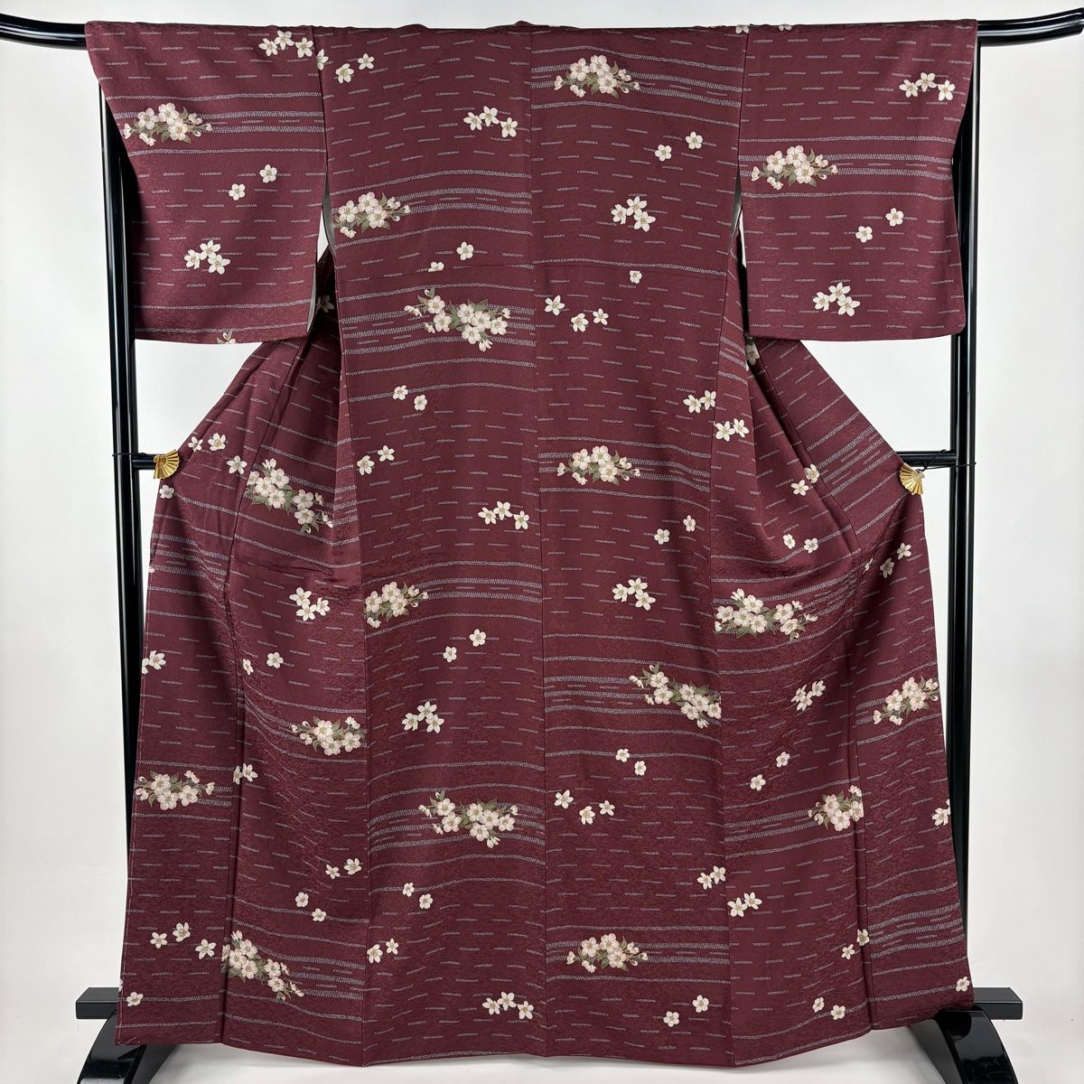 小紋 身丈165 5 cm 裄丈67 L 袷 桜 縞 金彩 赤紫 正絹 秀品