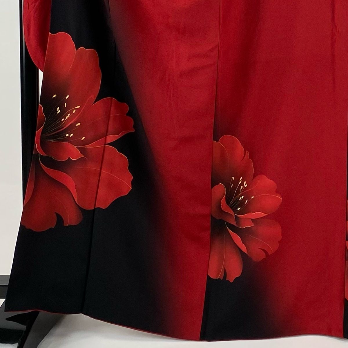 振袖 身丈165.5 cm 裄丈69 L 袷 鈴乃屋 花 金彩 ぼかし 赤 正絹 秀品
