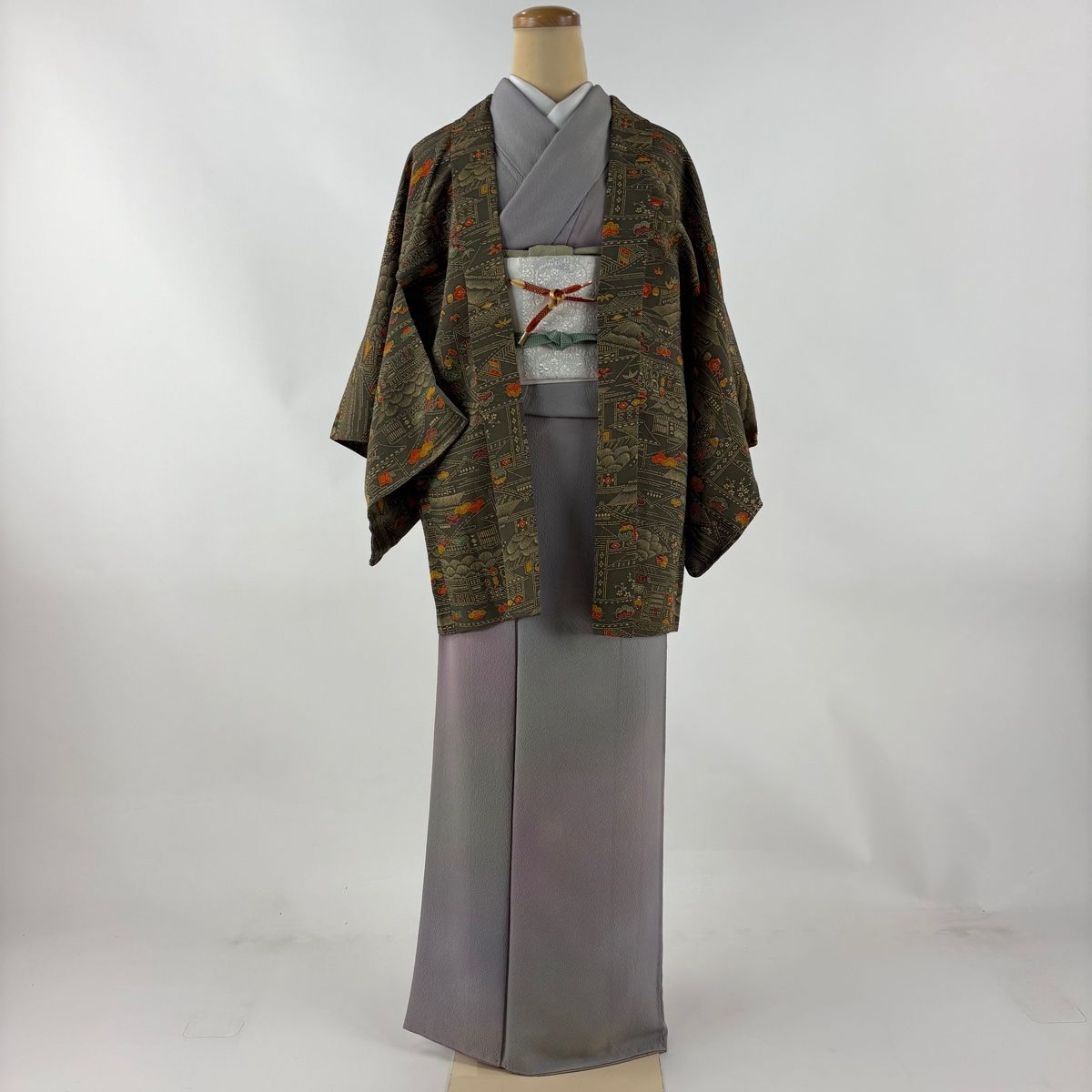 羽織 身丈76.5 cm 裄丈63 S 松竹梅 家屋 縮緬 灰緑 正絹 秀品