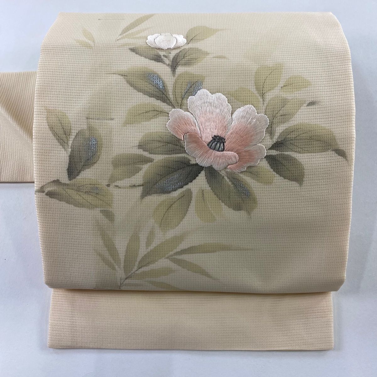 名古屋帯 秀品 落款 夏帯 絽 椿 刺繍 銀糸 ベージュ 正絹