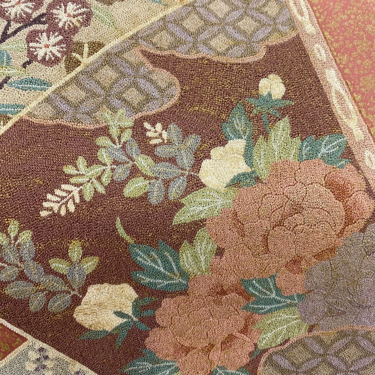 袋帯 秀品 扉 草花 刺繍 ピンク お太鼓柄 正絹