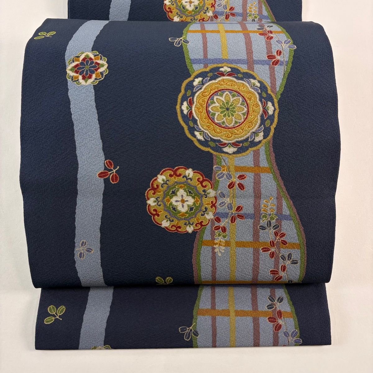 開き名古屋帯 秀品 華文 萩 縮緬 紺色 正絹