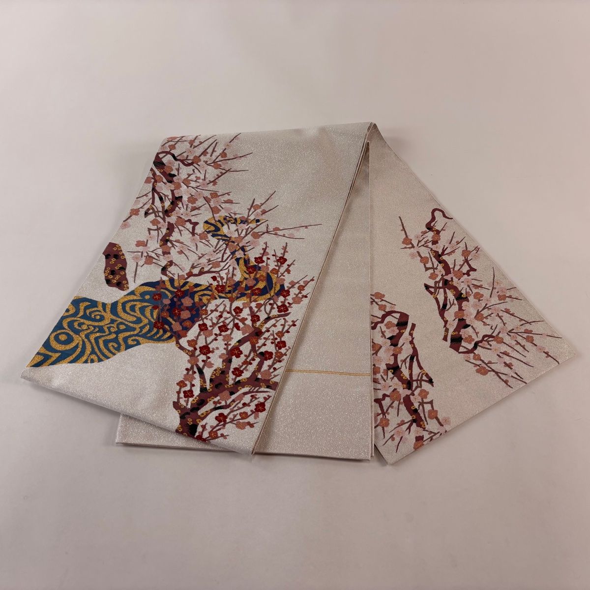 クリーム お太鼓柄