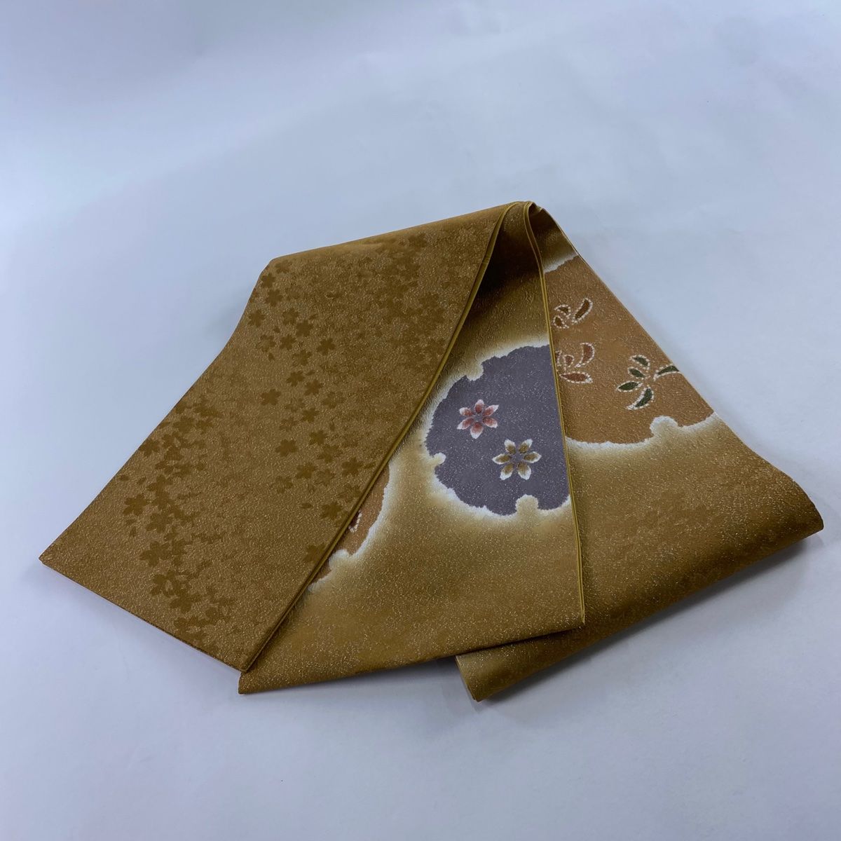  袋帯 秀品 雪輪 花 銀通し ぼかし 黄土色 お太鼓柄 正絹 袋帯 帯