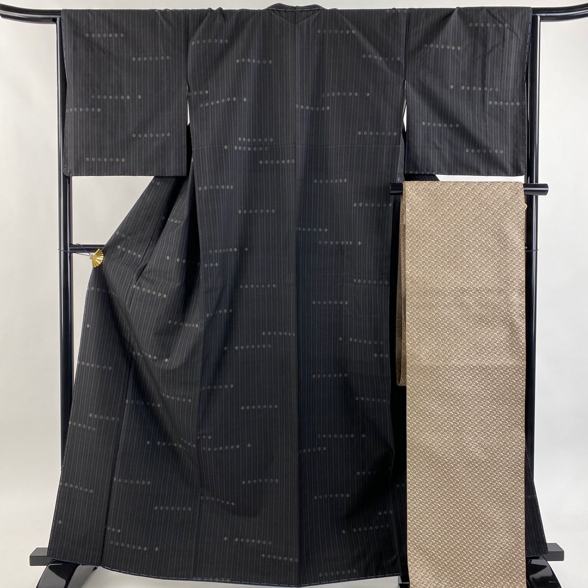 紬 身丈164 5 cm 裄丈66 M 袷 名古屋帯セット 縦縞模様 丸 黒 正絹 秀品
