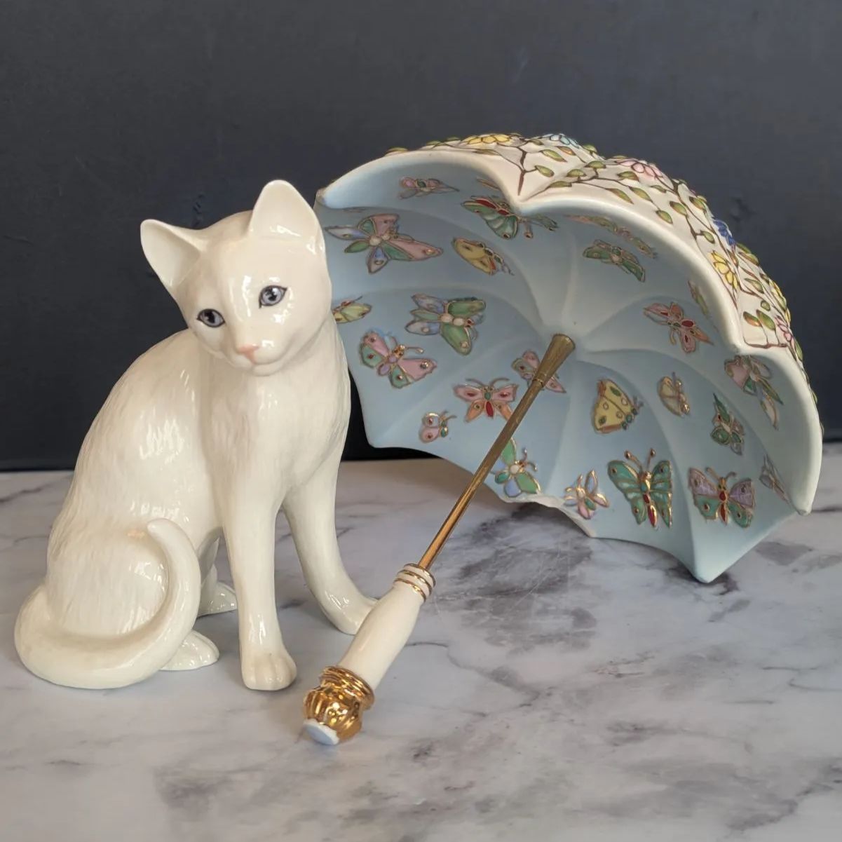 LENOXレノックス 大きいサイズ ペルシャ猫24K キャット4月の雨 ５月の花