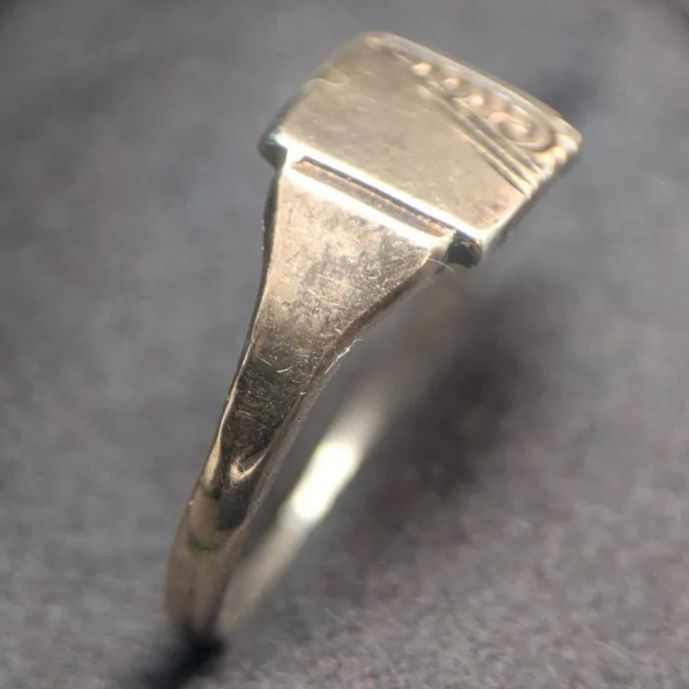 ヴィンテージ シグネットリング シルバー925 22.5号 イギリス製 ヴィンテージ シグネットリング シルバー925 22.5号 イギリス製