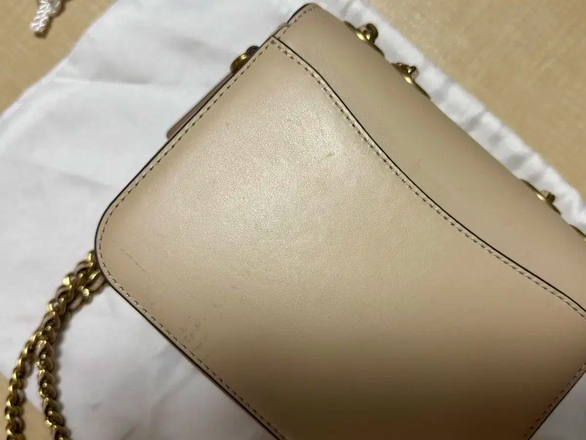 ショルダーバッグ