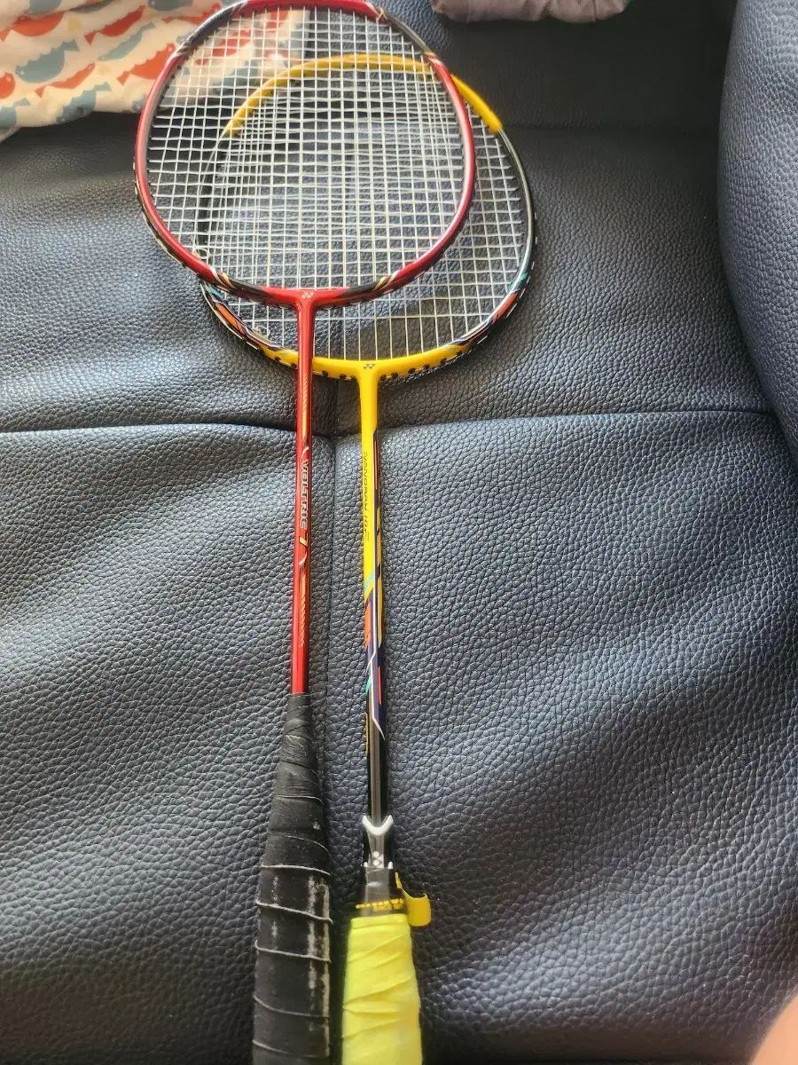 ヨネックス ボルトリック7 ナノレイ 10 F バドミントン ラケット ボール グリップ