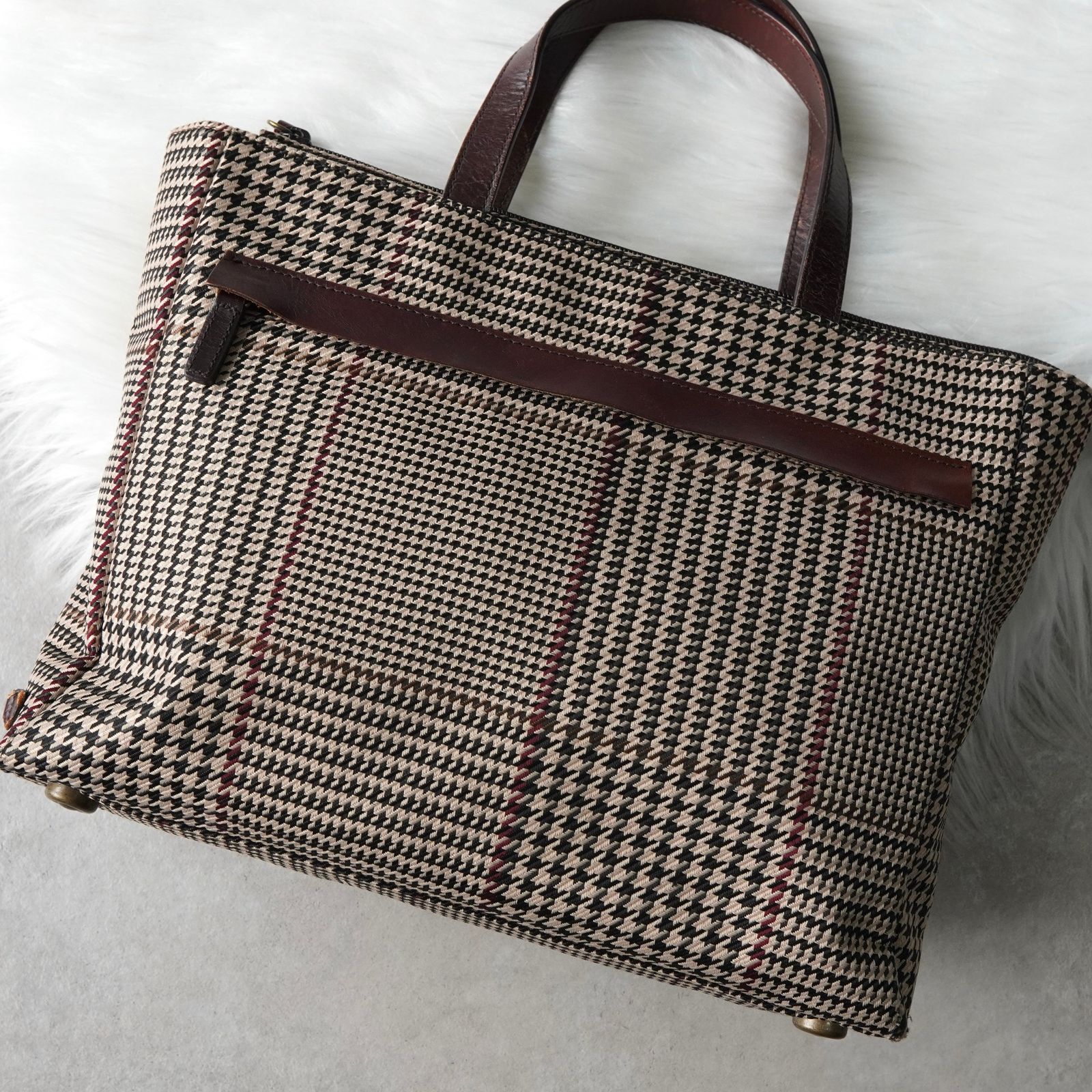 ハンドバッグ ベージュ