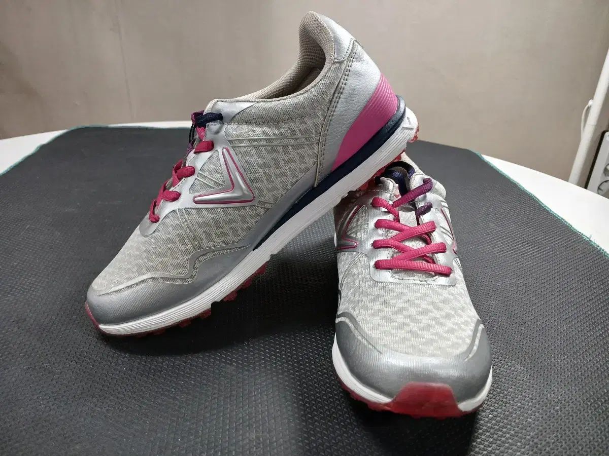 キャロウェイ SOLAIRE 쏠레어 レディース ゴルフシューズ 235