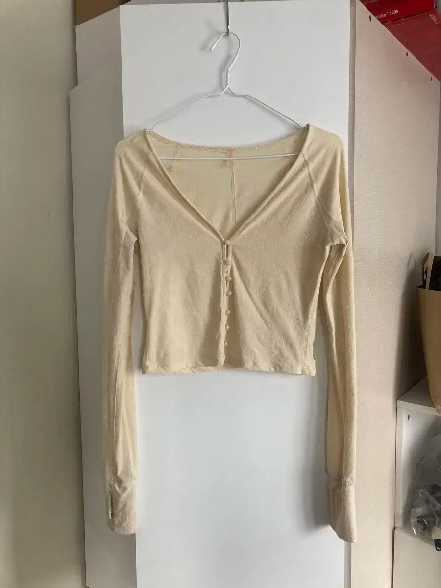 Free people ボタン トップス