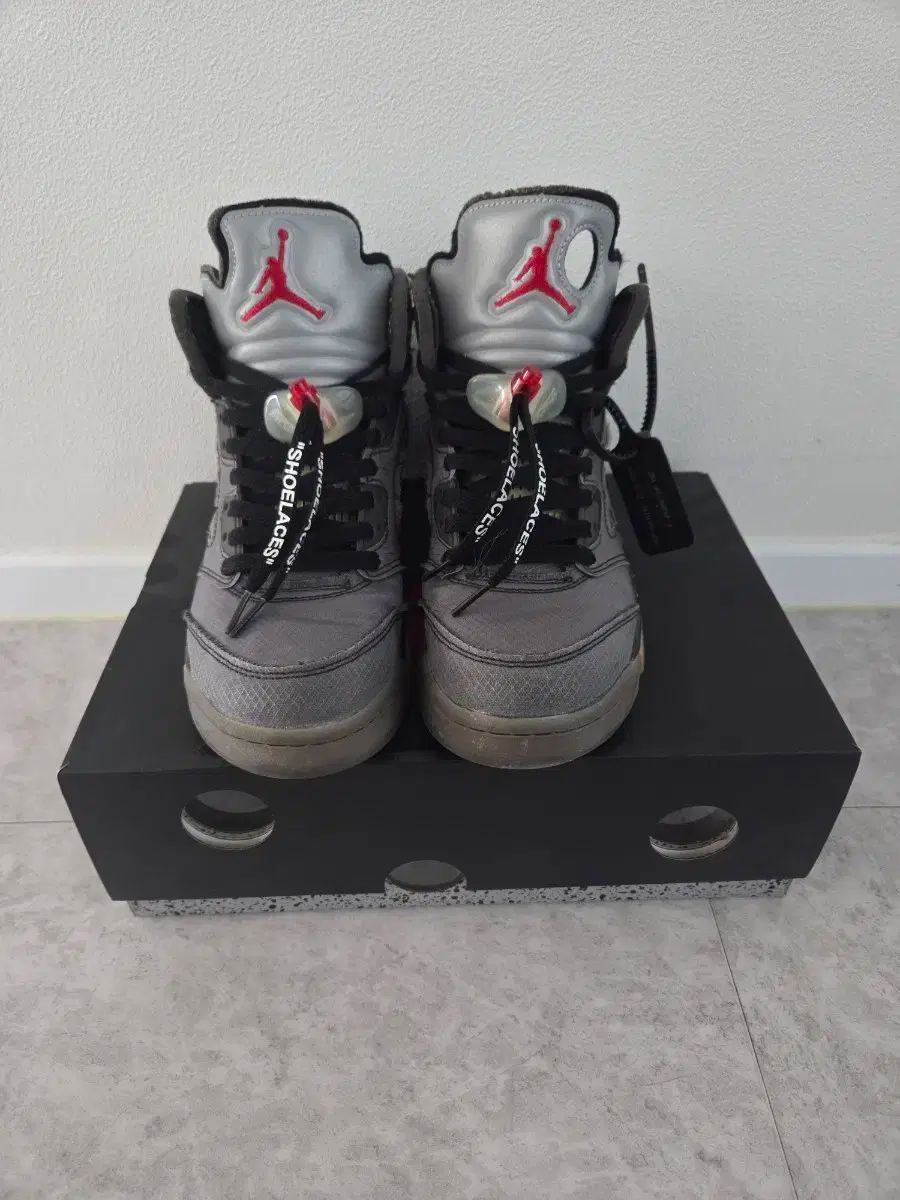 ナイキ エア ジョーダン5 x オフホワイト モスリン 260 ナイキコリア