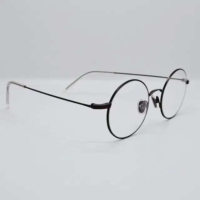 丸みのあるベータチタンマットブラウン