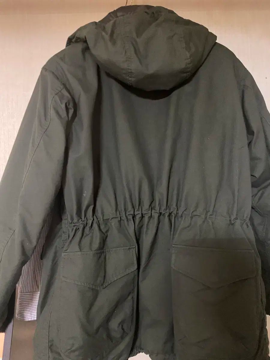 ユニクロ エンジニアードガーメンツ ユーティリティ パーカ l オリーブ色 MERCADOAVALIA_COM_BR