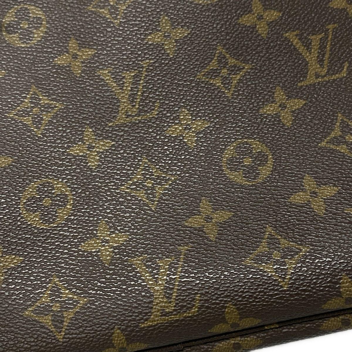 VUITTON