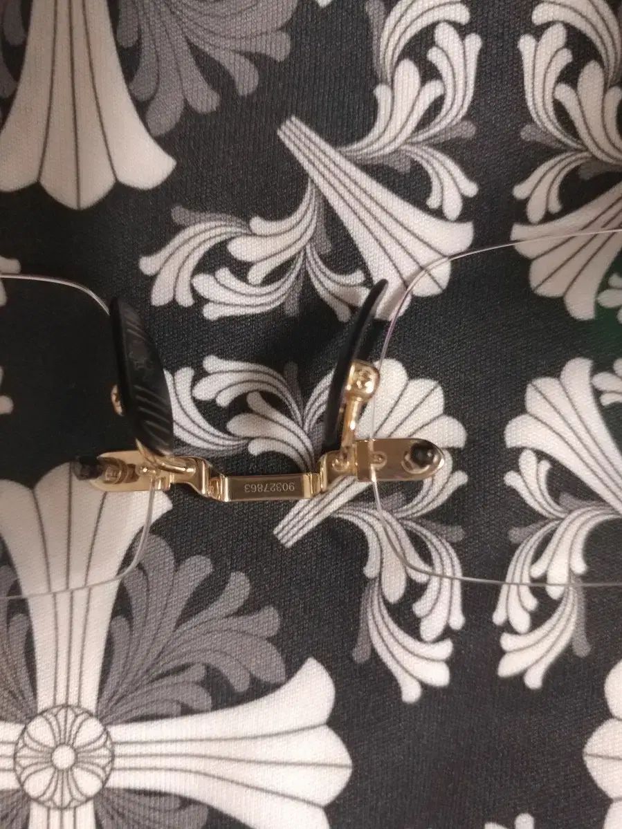 GOLDマットブラック