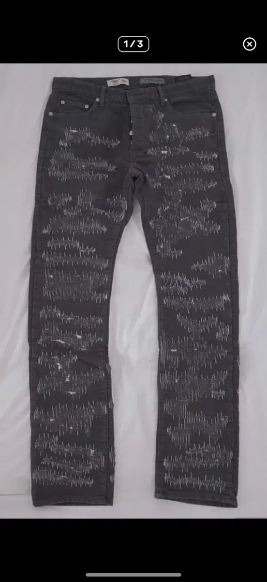 アンダーマイカー コニックセクション