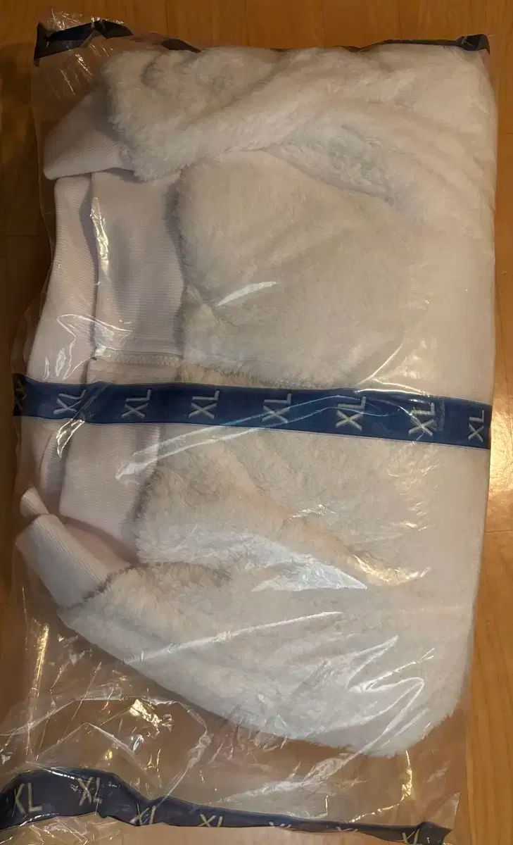 SPAO ちいかわ ハチワレ 前髪 ジップアップパーカ XL サイズ