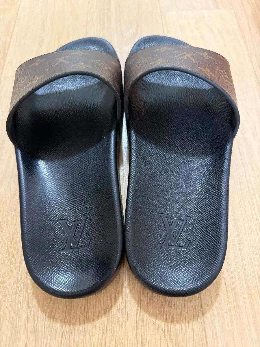 ルイヴィトン エクリプス スリッパ 7サイズ 260