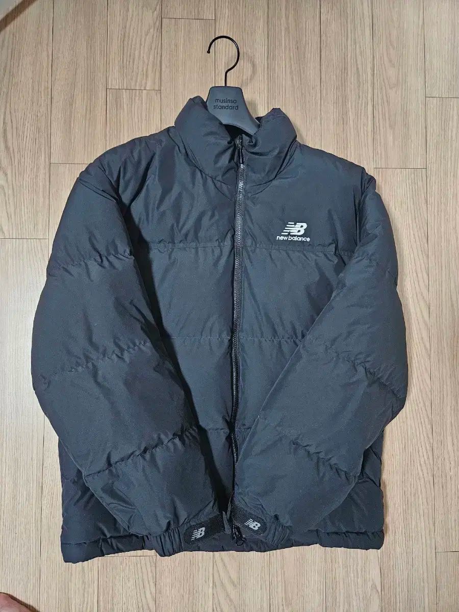 ニューバランス アクティブ グース ダウン ショート ダウン ブラック