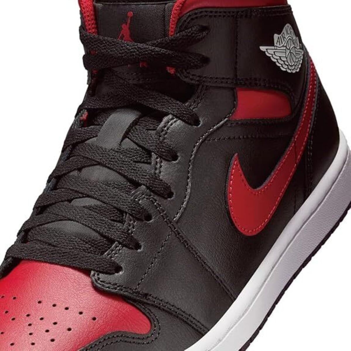  ナイキ エア ジョーダン 1 ミッド AIR JORDAN MID ブラック レッド DQ 8426-067 28.5 cm その他 陸上競技