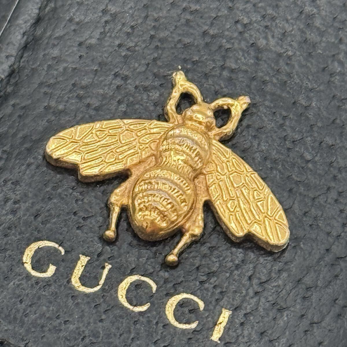 GUCCI ビー 蜂 アニマリエ 6連 キーケース 110572 - メルカリ