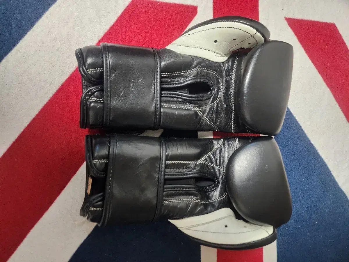 クレート レジェス ボクシンググローブ ブラック 12 oz