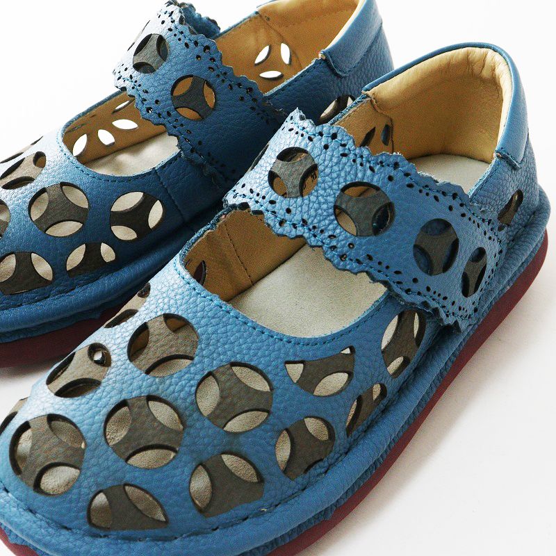 美品 エスタシオン Estacion パンチングモチーフ本革ストラップ