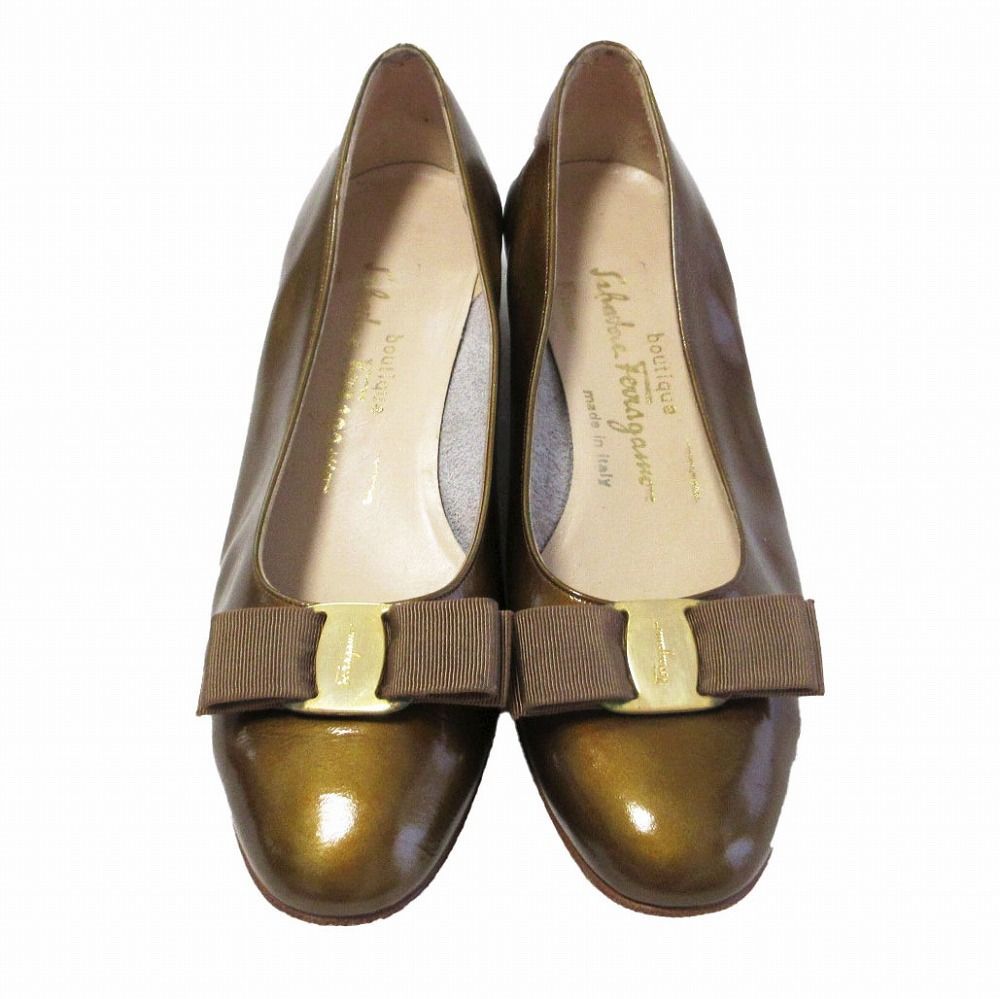 サルヴァトーレ フェラガモ Salvatore Ferragamo パテントレザー