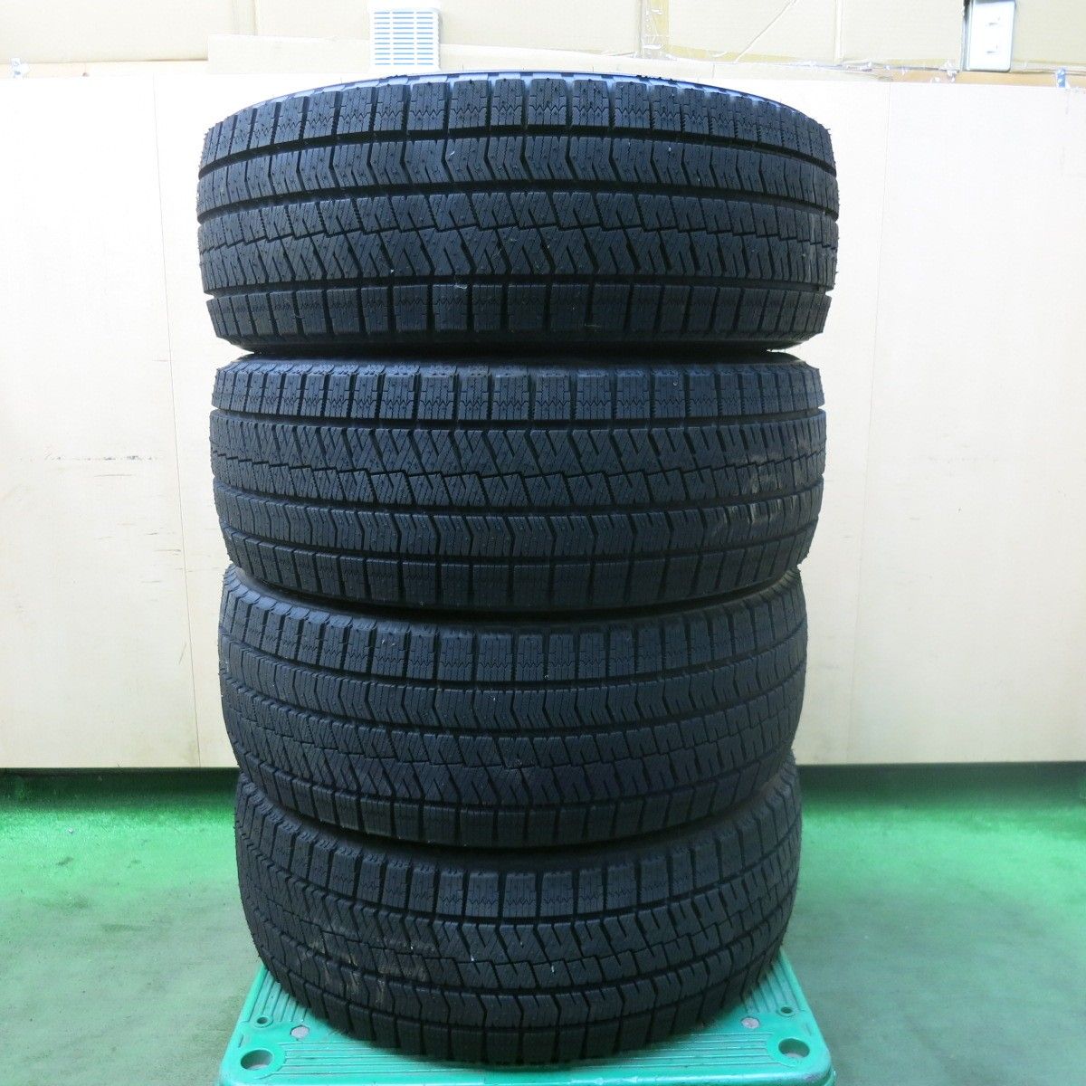 24年 スタッドレス 225 45 R 18 ブリヂストン ブリザック VRX 2 タイヤ 18インチ レガシィ レヴォーグ アテンザ フォレスター 等 スタ