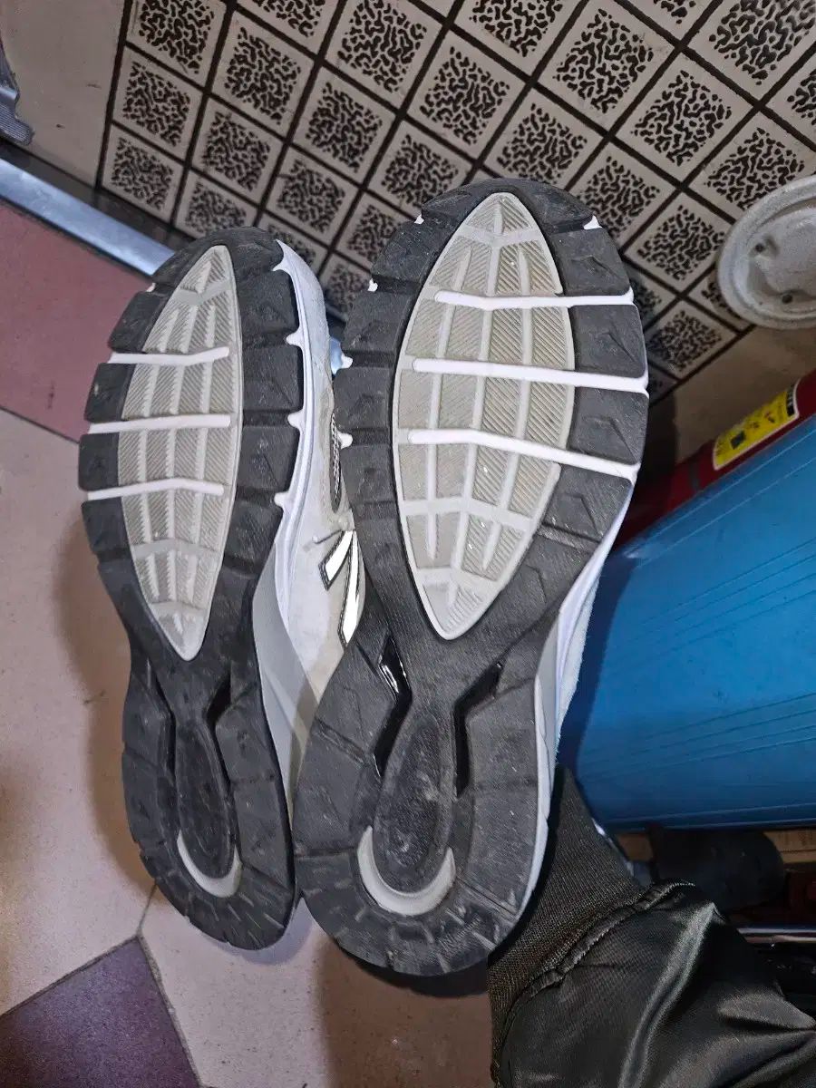  ニュー ンス 990 v 5 グレー 280 スニーカー 靴