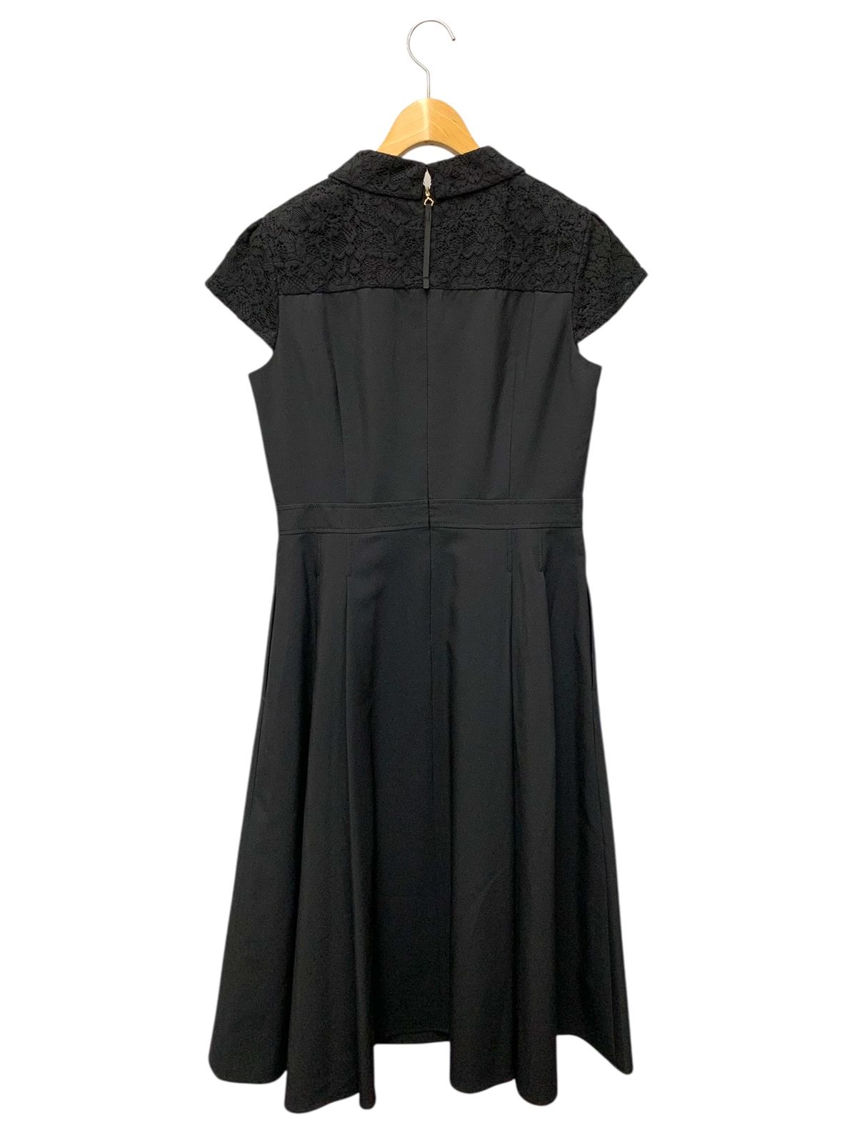 トッカ LACE A LA CARTE ドレス ワンピース 6 ブラック 美人百花掲載