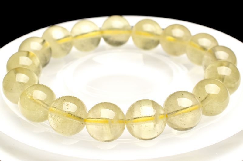 宇宙の贈り物 リビアングラス