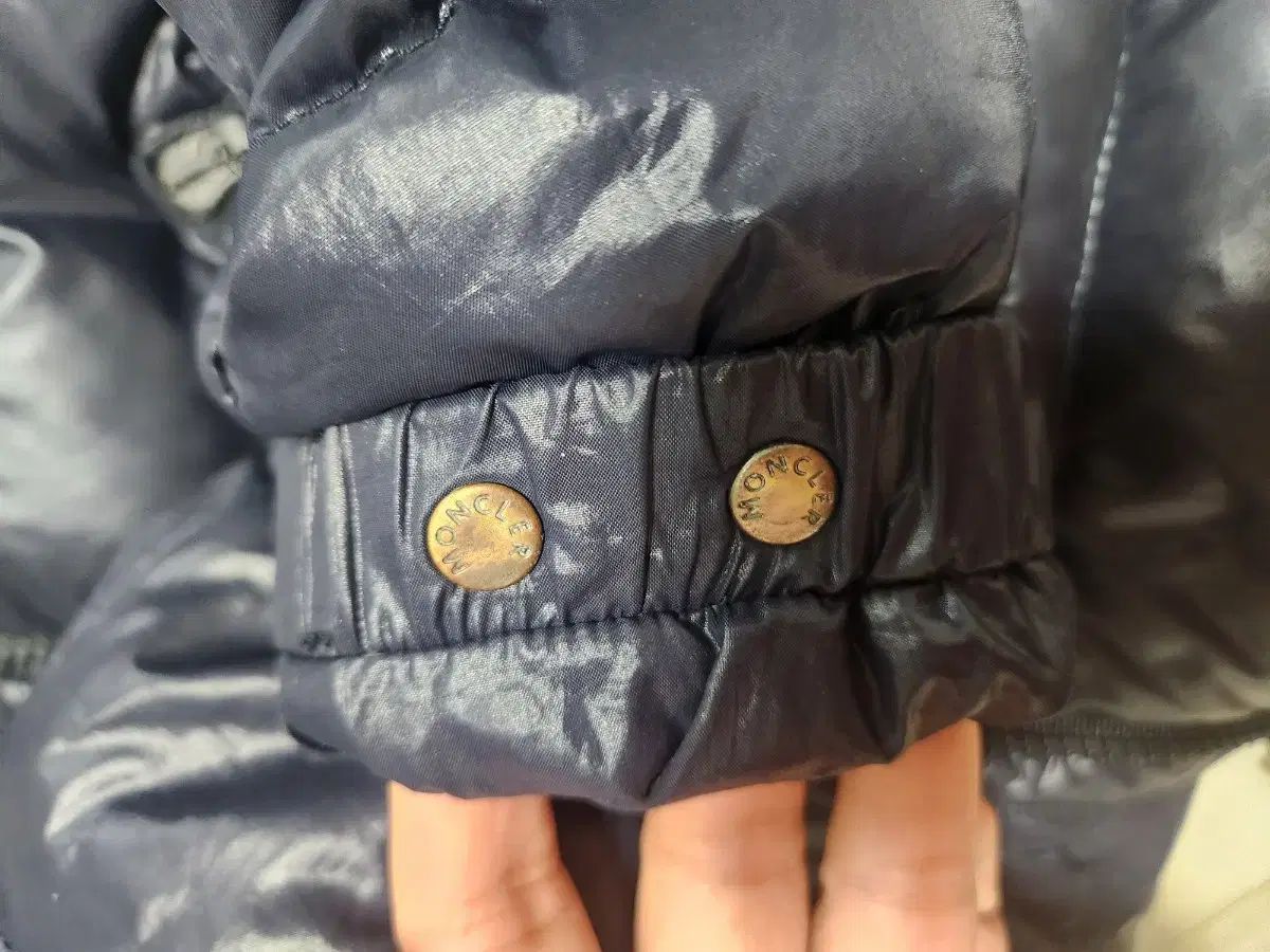  MONCLER モンクレール キッズ ダウン 8 y ネイビー光沢 その他 ジャケット ブルゾン