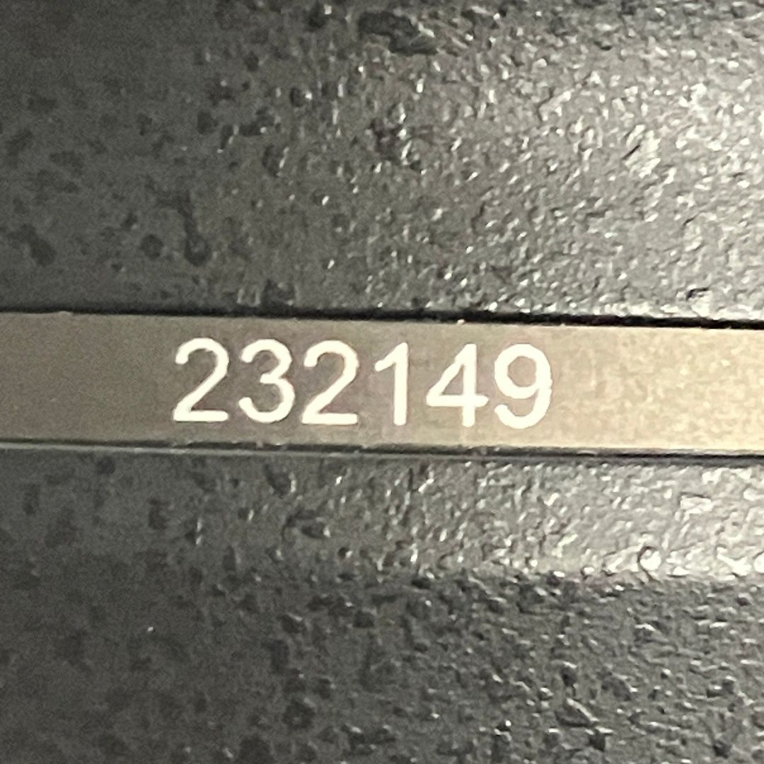 超広角ズームレンズ FXフォーマット対応