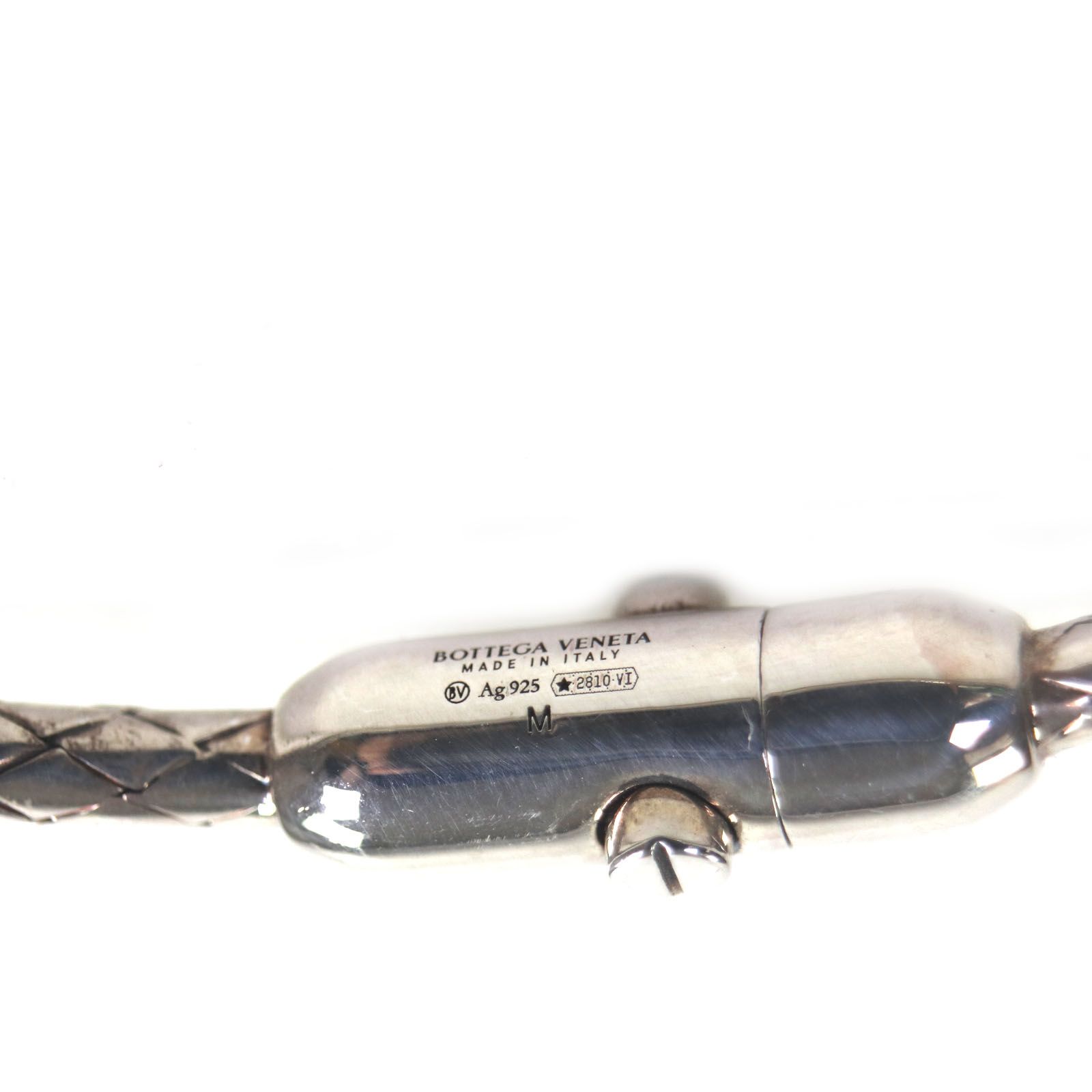 ボッテガヴェネタ 838327 AG 925 イントレチャート ブレスレット バングル シルバー M 箱 保存袋付き イタリア製 重量9 26 g メンズ 定価96 800円 バングル リストバンド アクセサリー