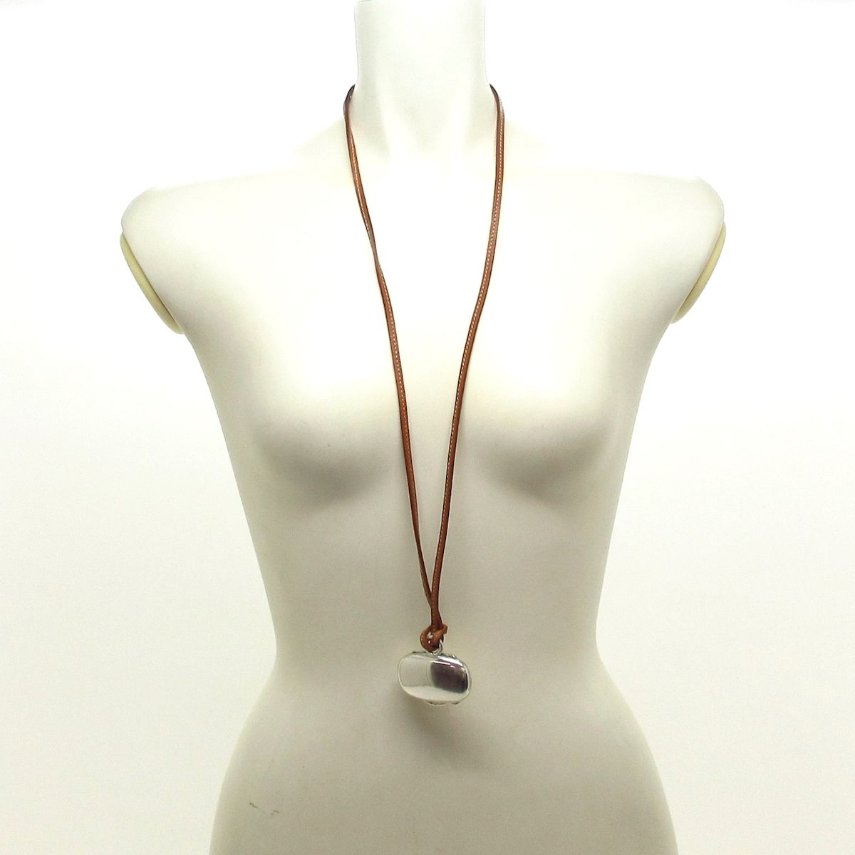 HERMES エルメス ネックレス ピルケース レザー シルバー ブラウン ロケットペンダント