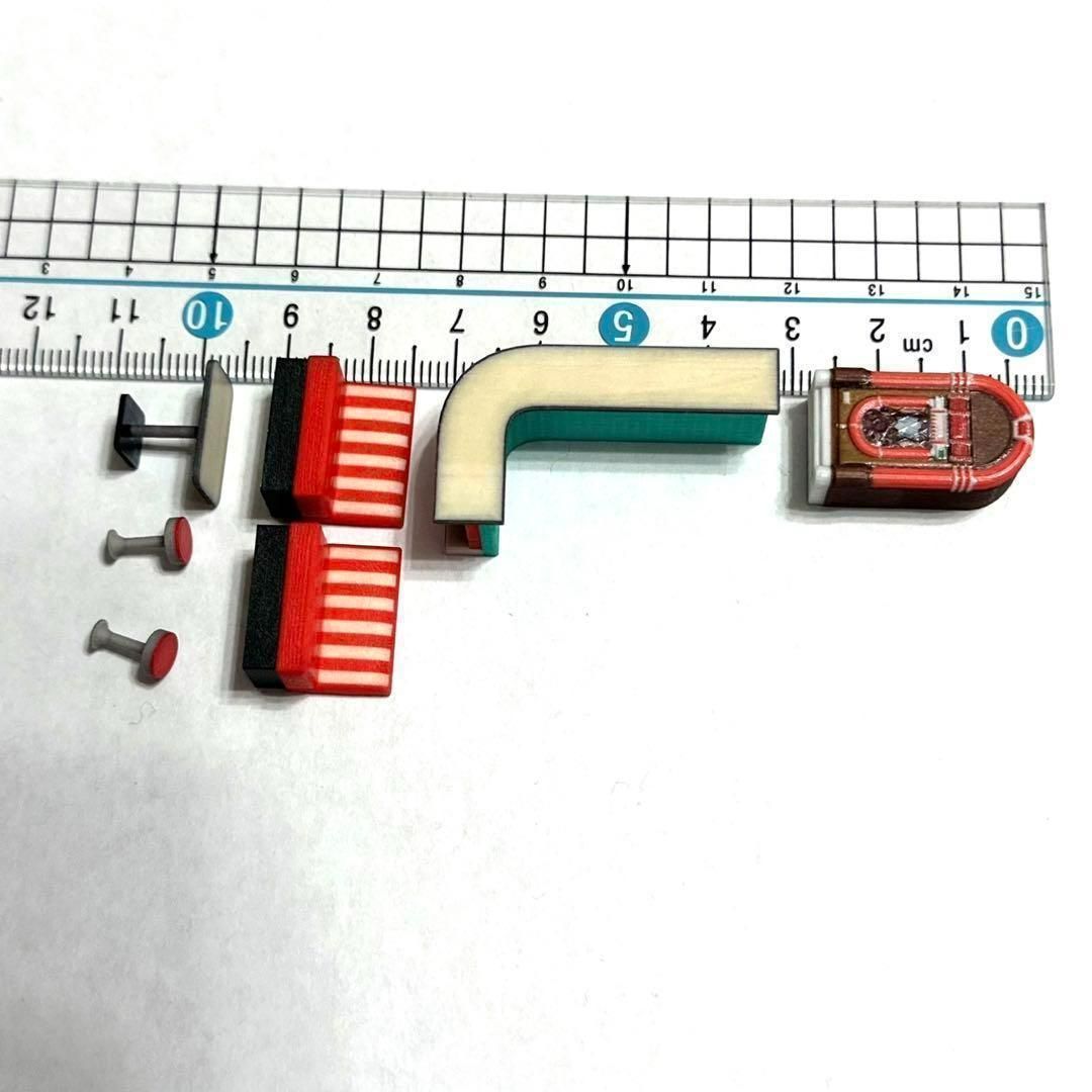 1/64 ダイナー7点セット ミニチュア フィギュアに ジオラマに ミニカー