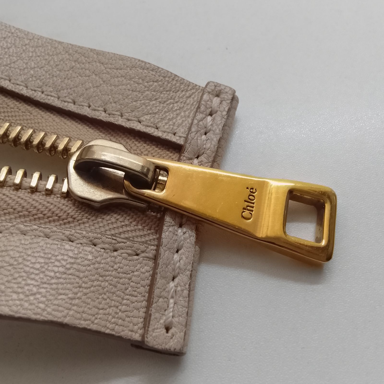 ボストンバッグ ゴールド金具