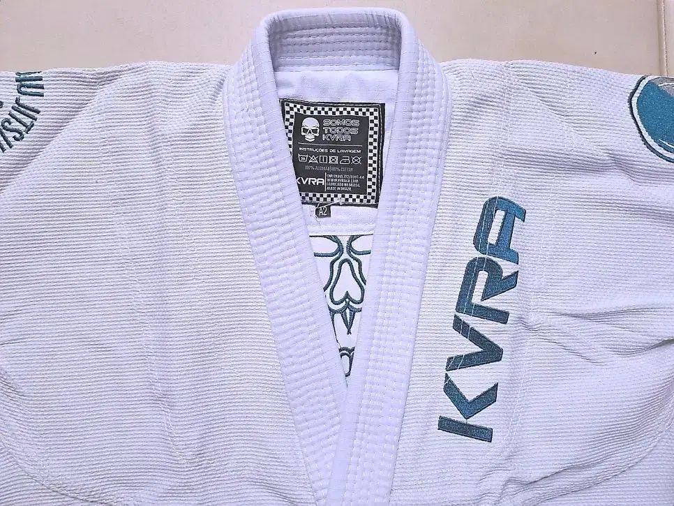 a級 KVRA 影 白 柔術 Jiu-Jitsu 柔道着