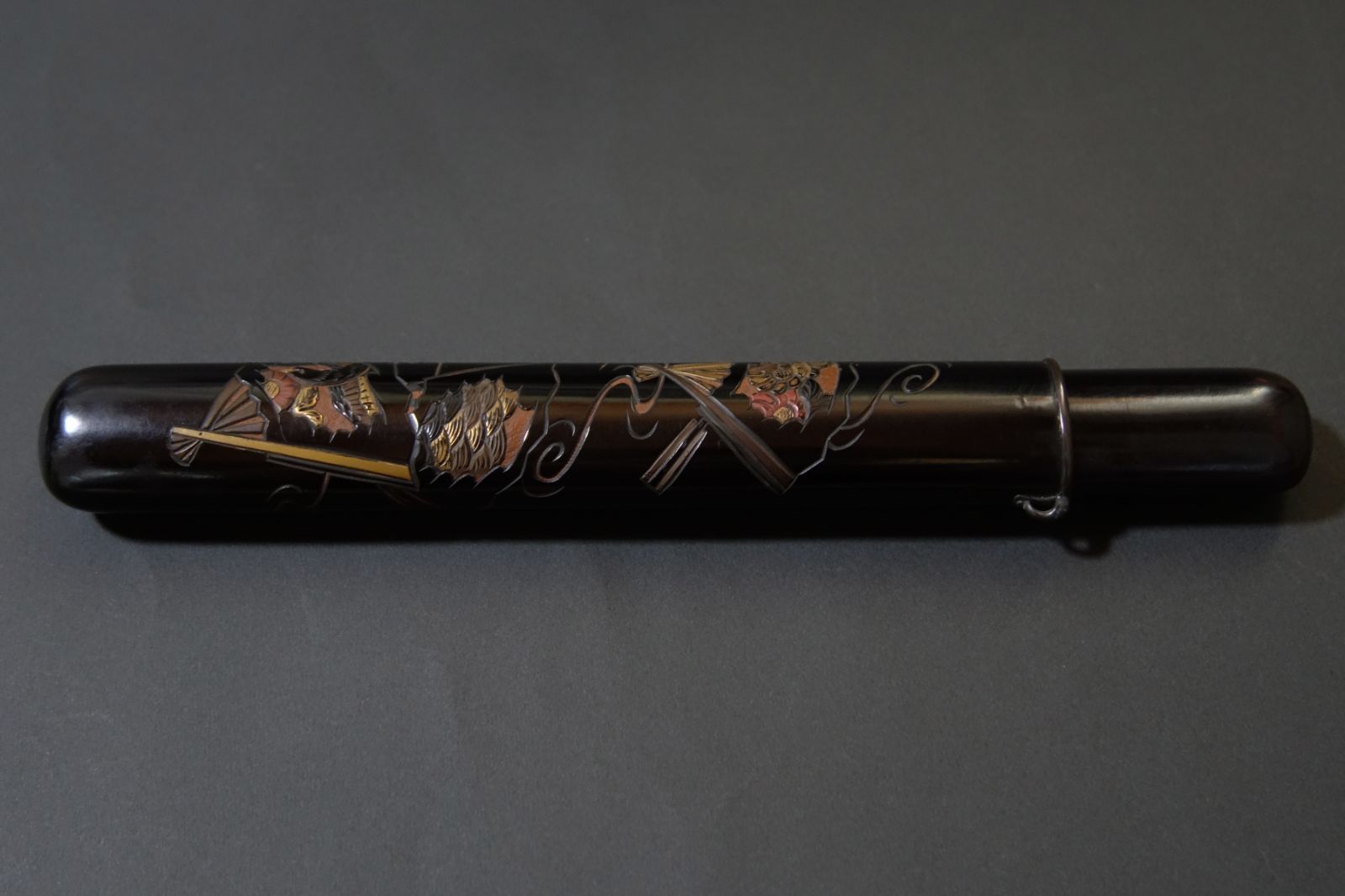 煙管筒 【 彫彩漆 蒔絵 扇花鳥青海波文様 煙管筒 】漆器 喫煙具 煙管