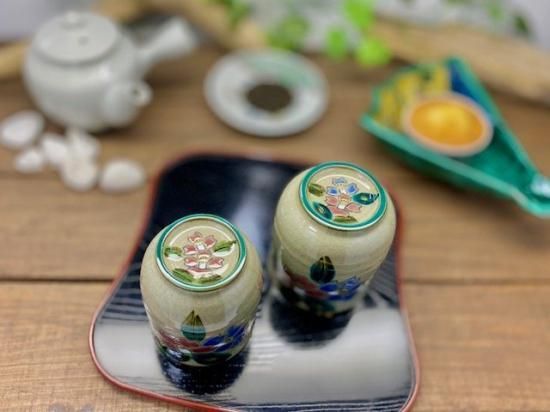 メーカー直送 九谷焼 夫婦湯呑 コンビ山茶花 裏絵 WWW_OPDRERGINERDOGAN_COM