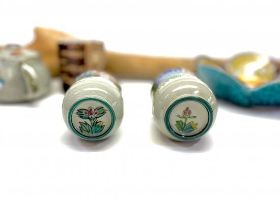 メーカー直送 九谷焼 夫婦湯呑 色絵牡丹 裏絵 WWW_OPDRERGINERDOGAN_COM