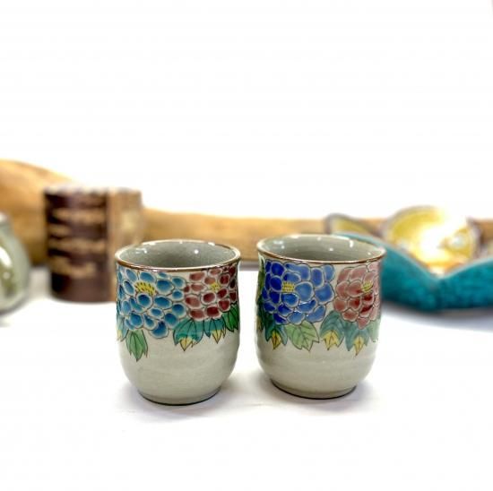 メーカー直送 九谷焼 夫婦湯呑 色絵牡丹 裏絵