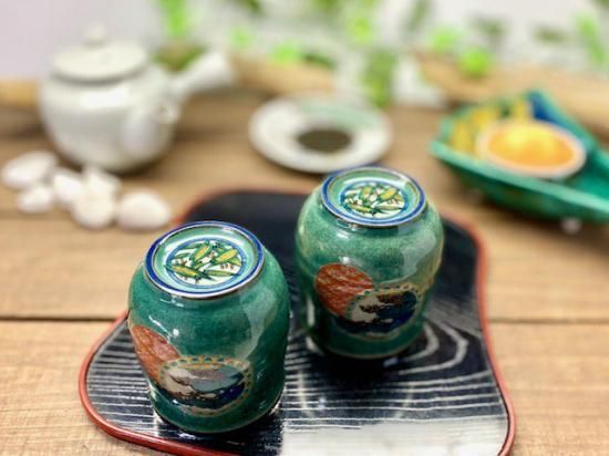 メーカー直送 九谷焼 夫婦湯呑 金丸松竹梅緑塗り 裏絵 WWW_OPDRERGINERDOGAN_COM