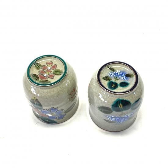 メーカー直送 九谷焼 ペア湯呑 同サイズ コンビ山茶花＆がく紫陽花ピンク ブルー 裏絵 WWW_OPDRERGINERDOGAN_COM