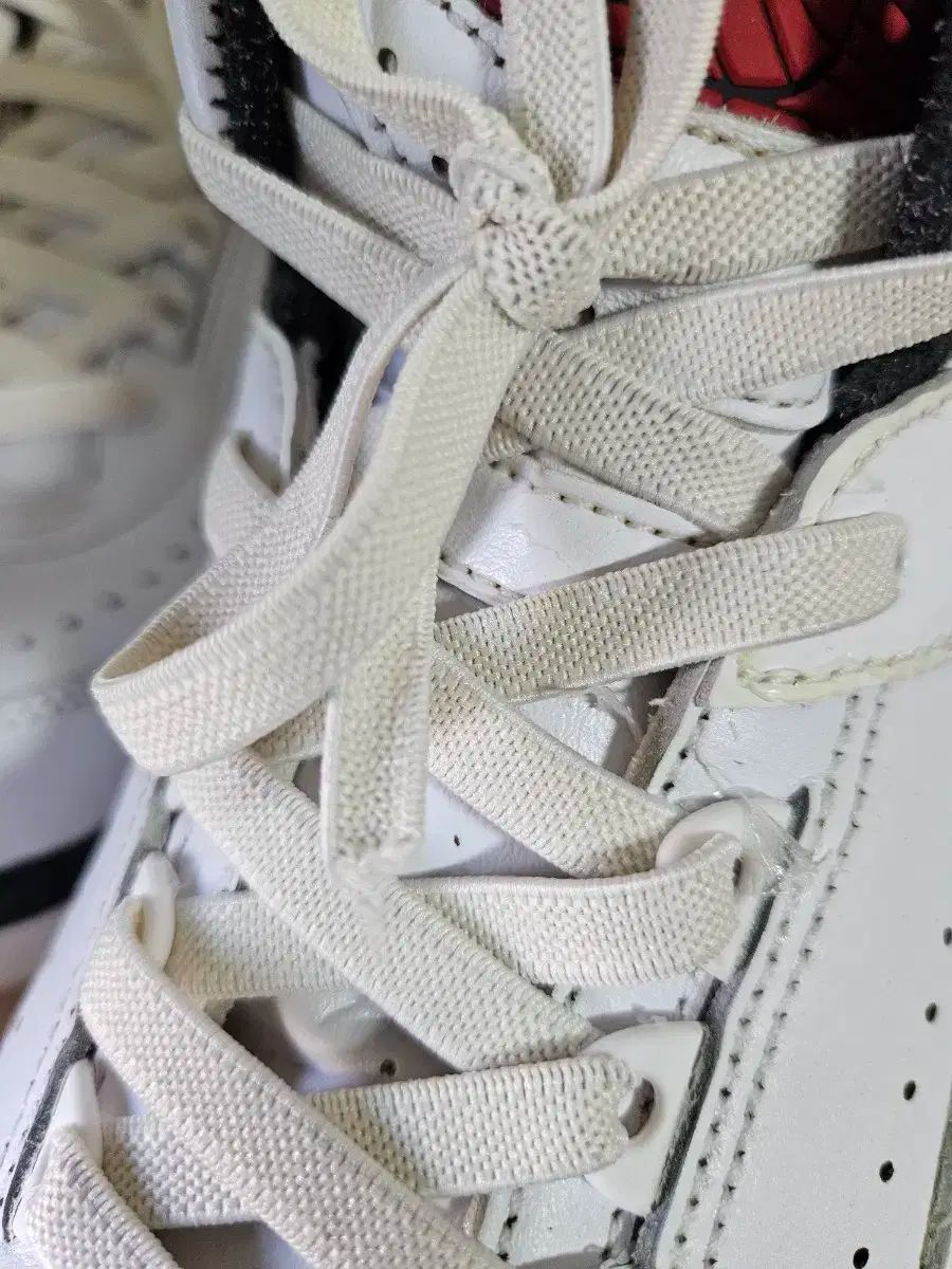 バスケシューズ