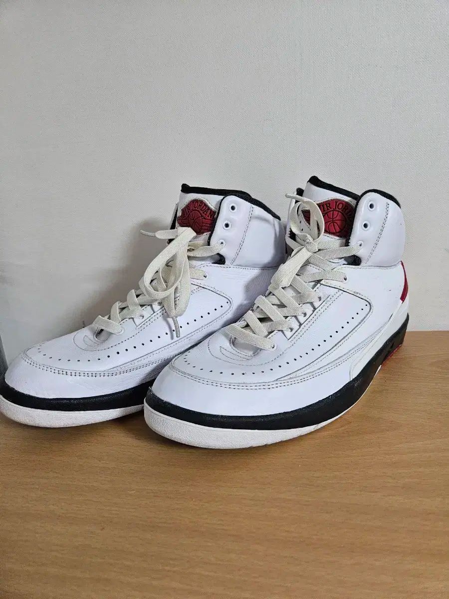 ジョーダン2 シカゴ バスケシューズ み